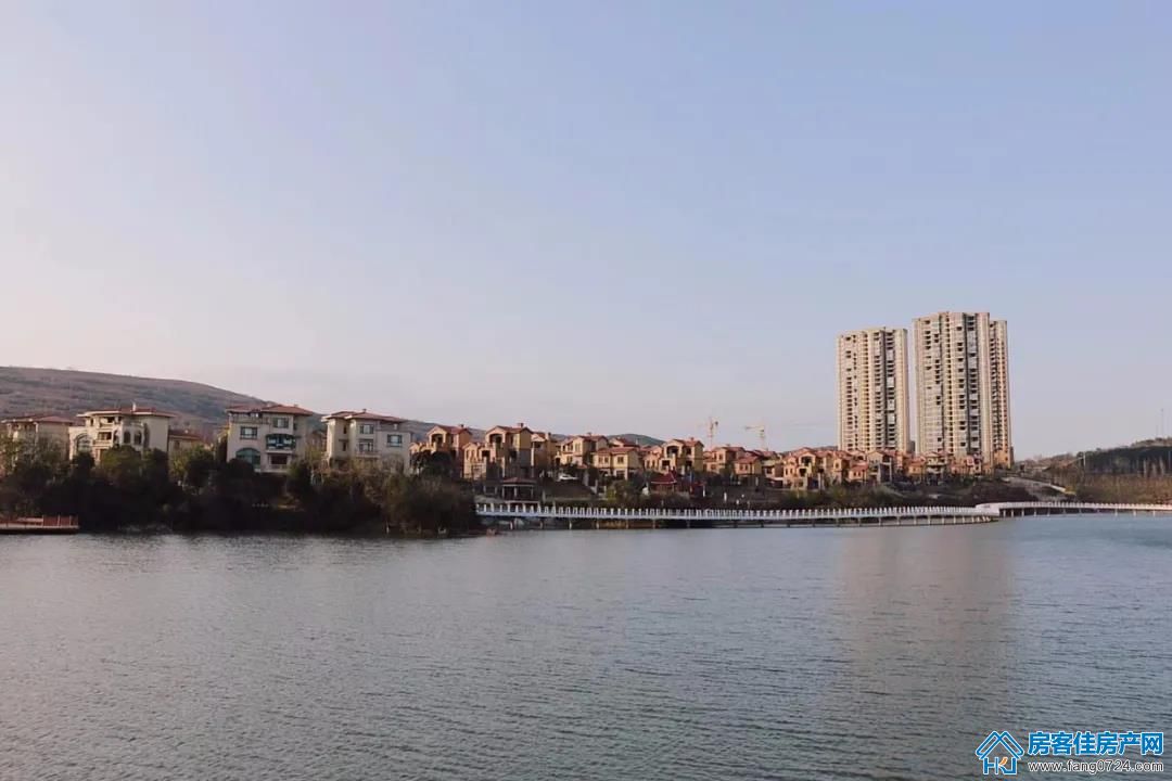 御湖半岛实景图