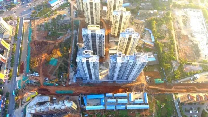 泓博·世纪首府工地实景图 泓博·世纪首府工地实景图