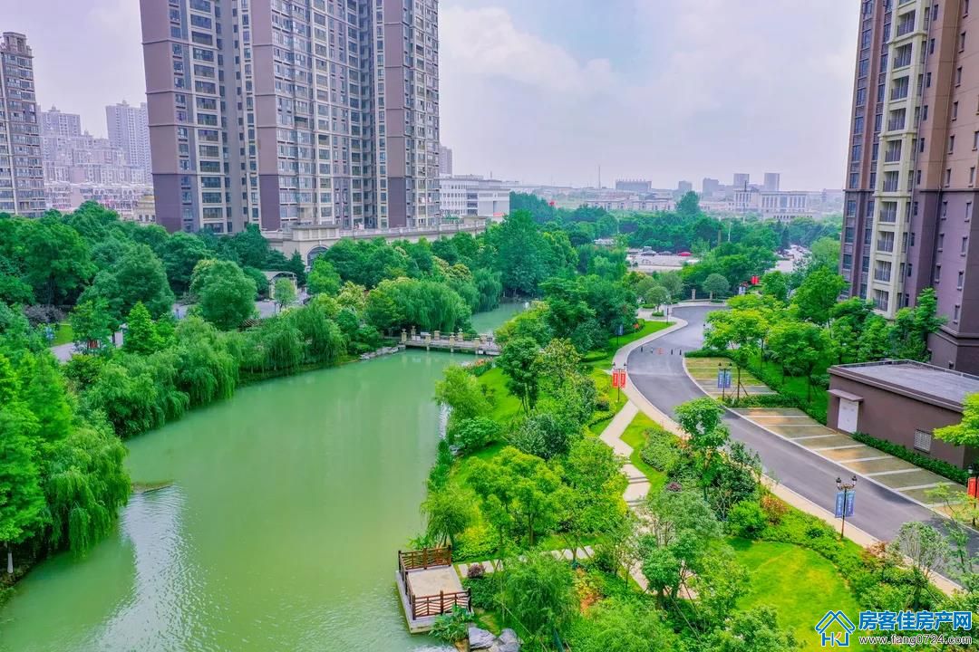 凯旋湾 凯旋湾